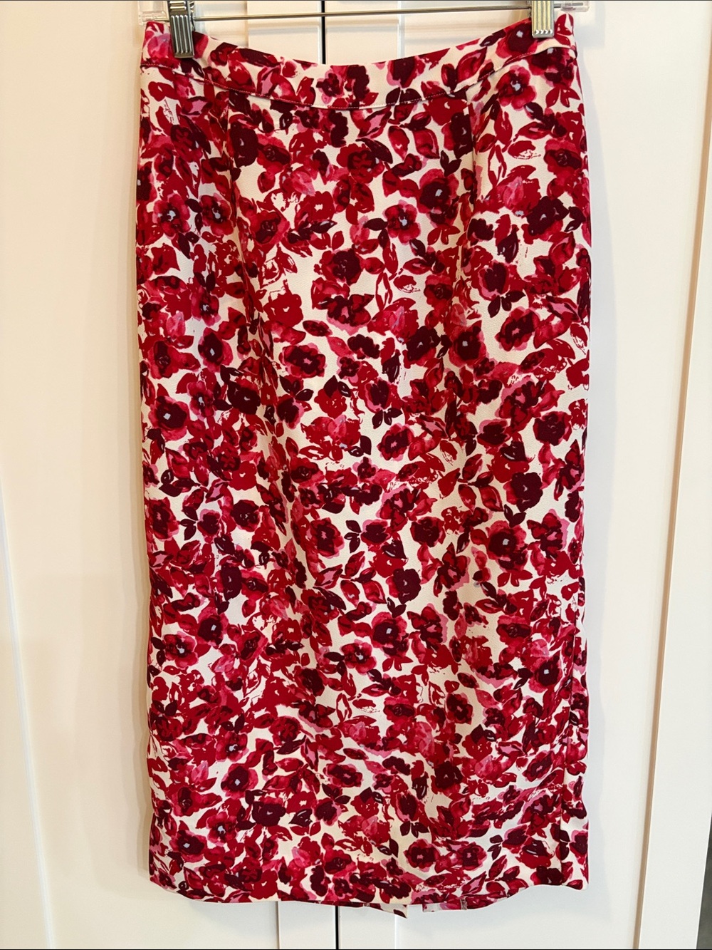 Who What Wear Red Floral Pencil Skirt